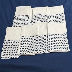 NWOT, Eight Blue and White Patterned Cloth Napkins